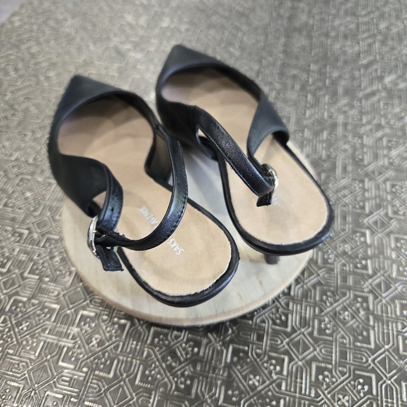 🐢 SAKS FIFTH AVENUE BLACK LEATHER SLINGBACKS Size 10 2.5" Heel - Picture 13 of 17